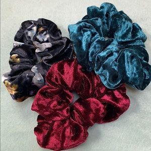 Claires Scrunchies